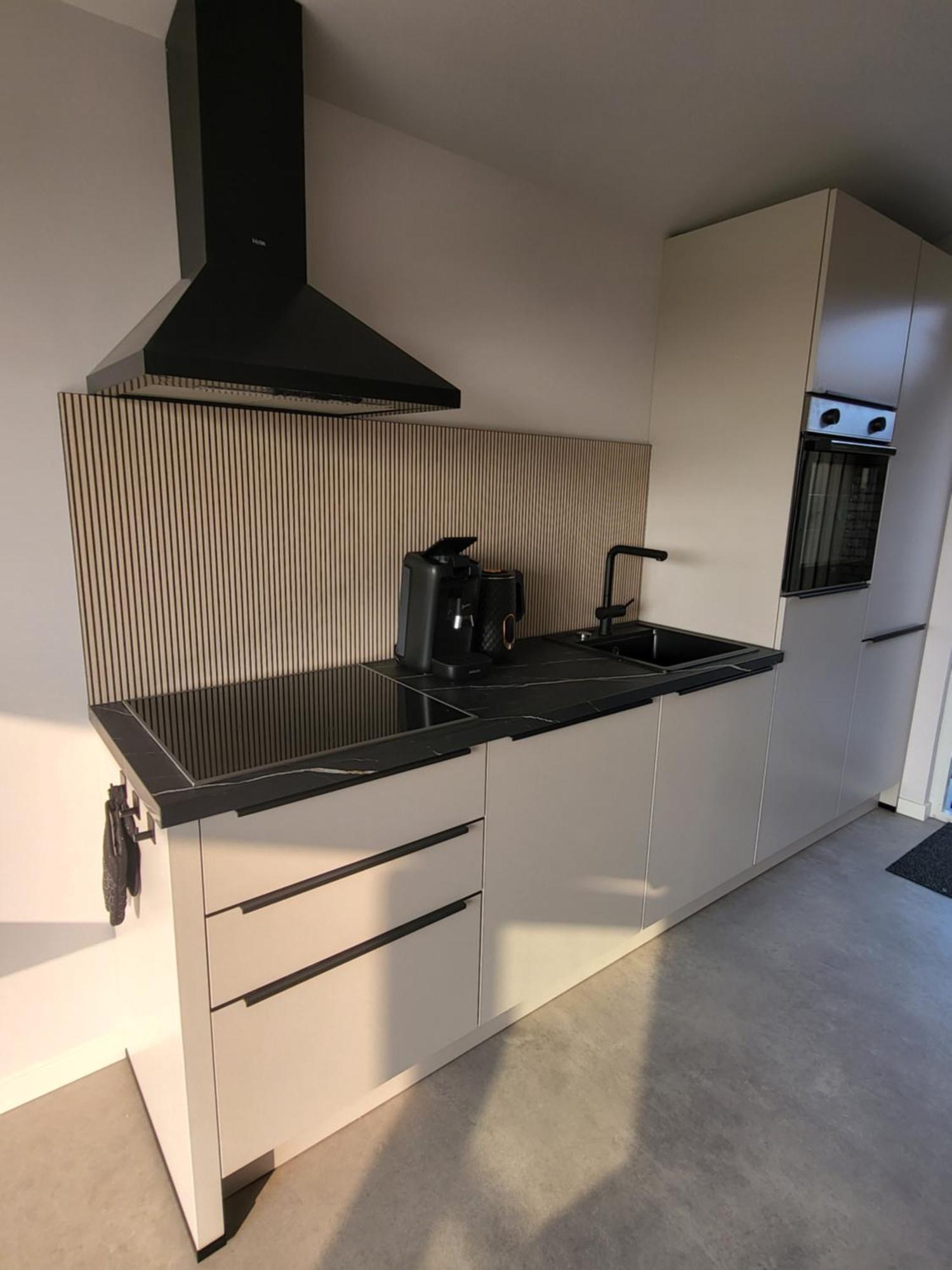 Huisje Mina Vrouwenpolder Buitenkant foto